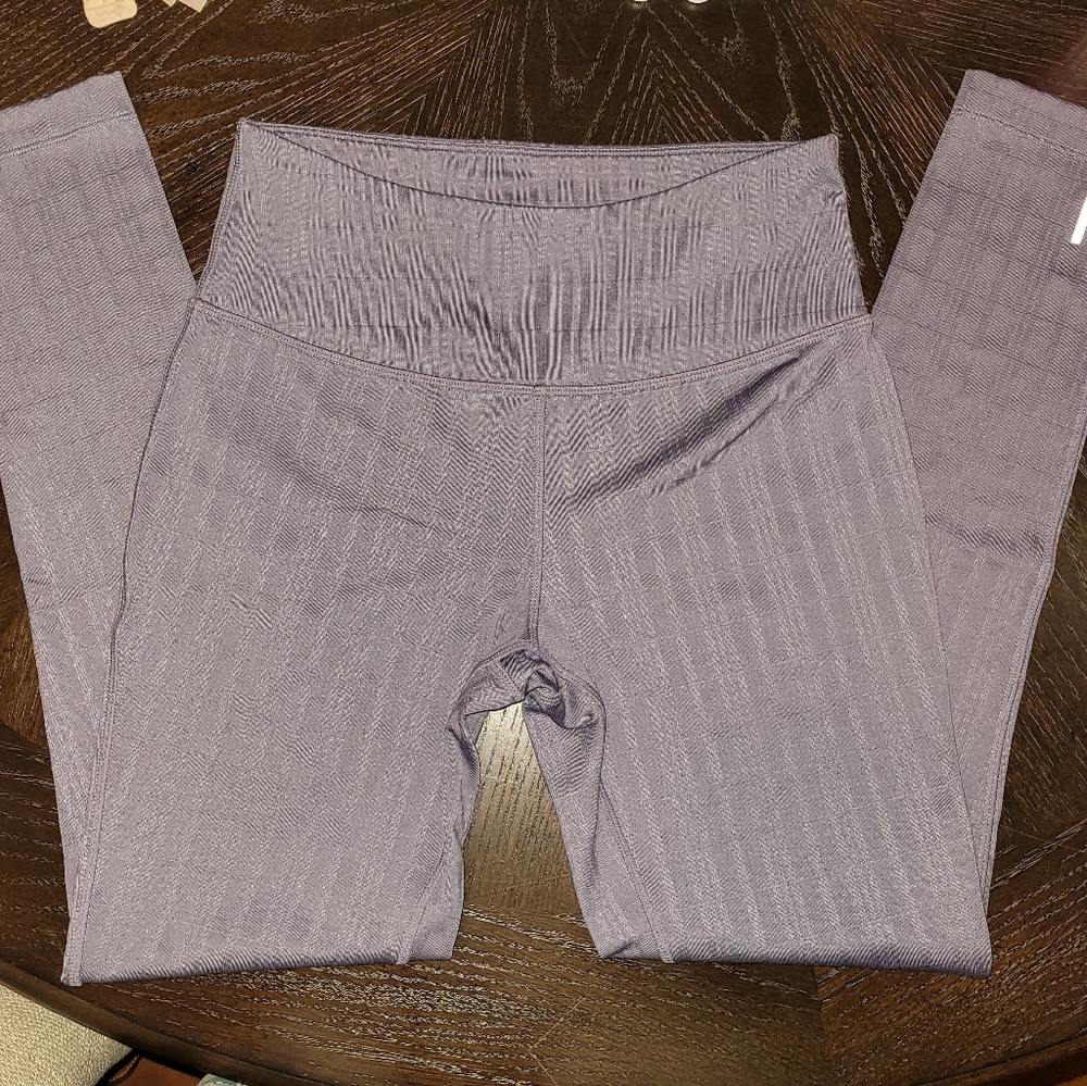Leggings purple